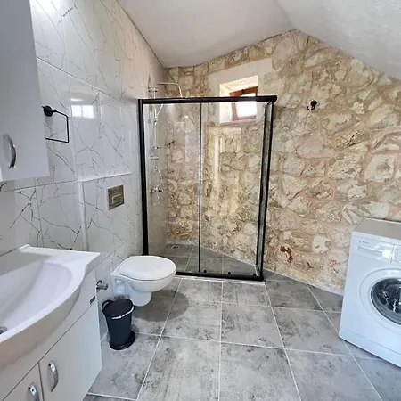 Doga Manzarali Tas Szálloda
